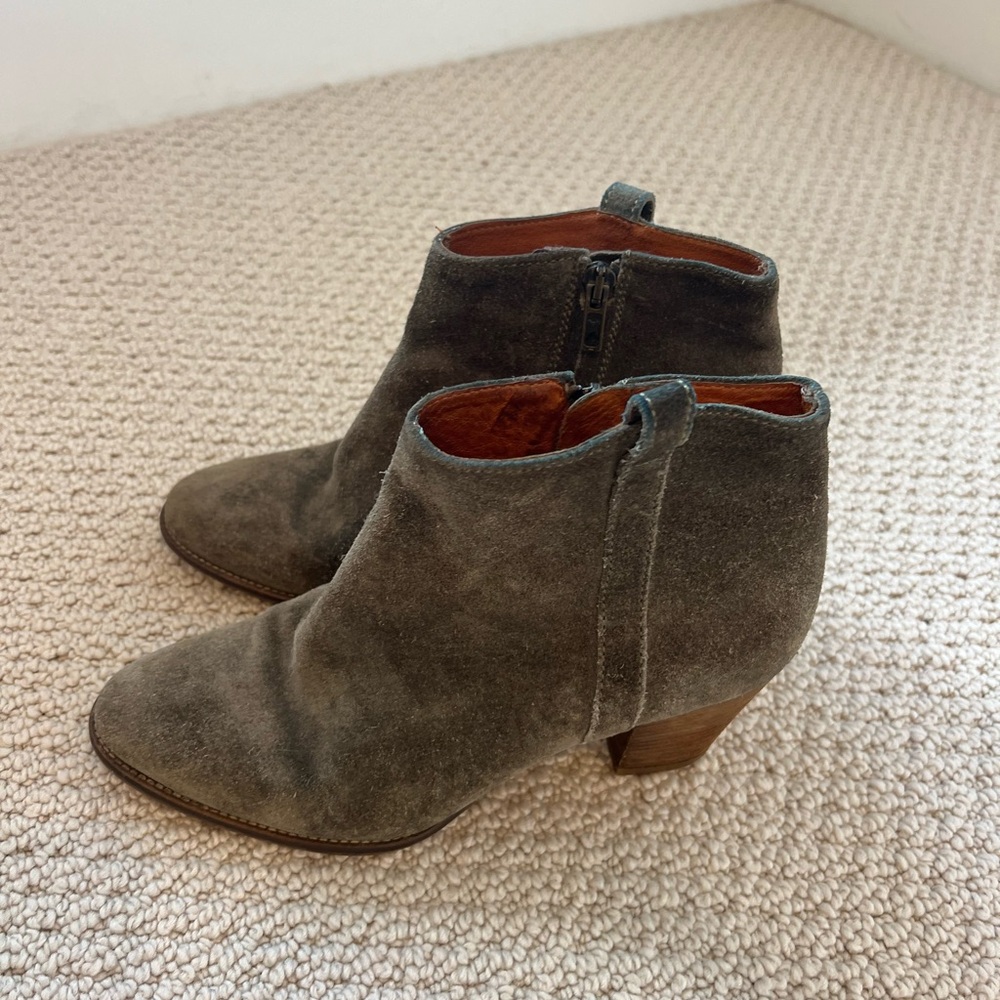 Madewell suede ankle boots size 7